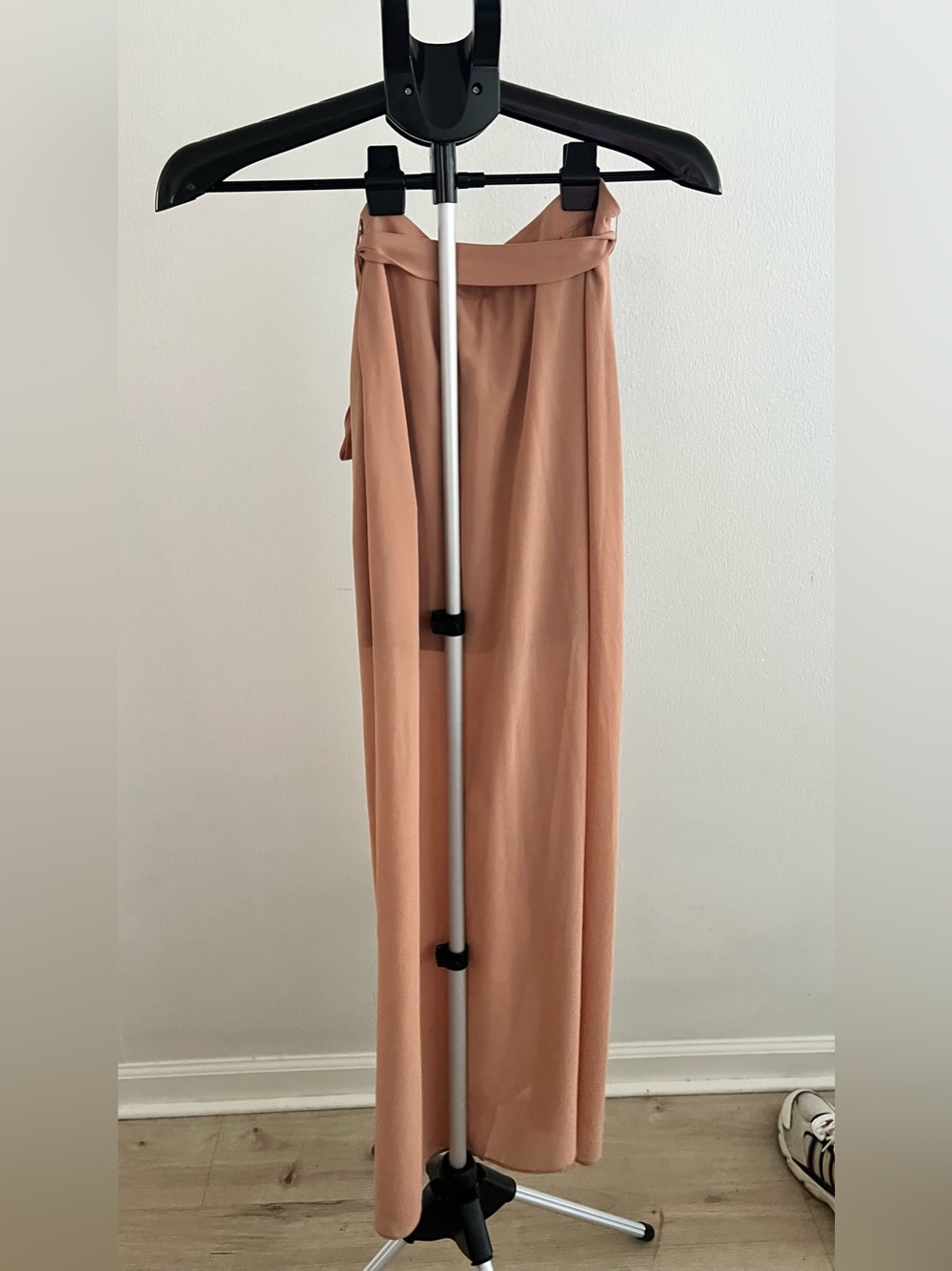 Never worn forever21 Chic Wrap Midi Skirt in Taupe small - Picture 8 of 9